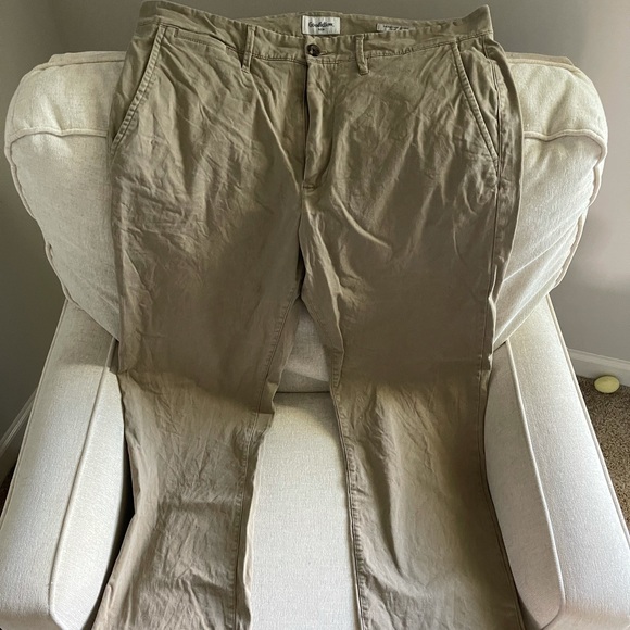 Men’s chinos - Picture 1 of 4